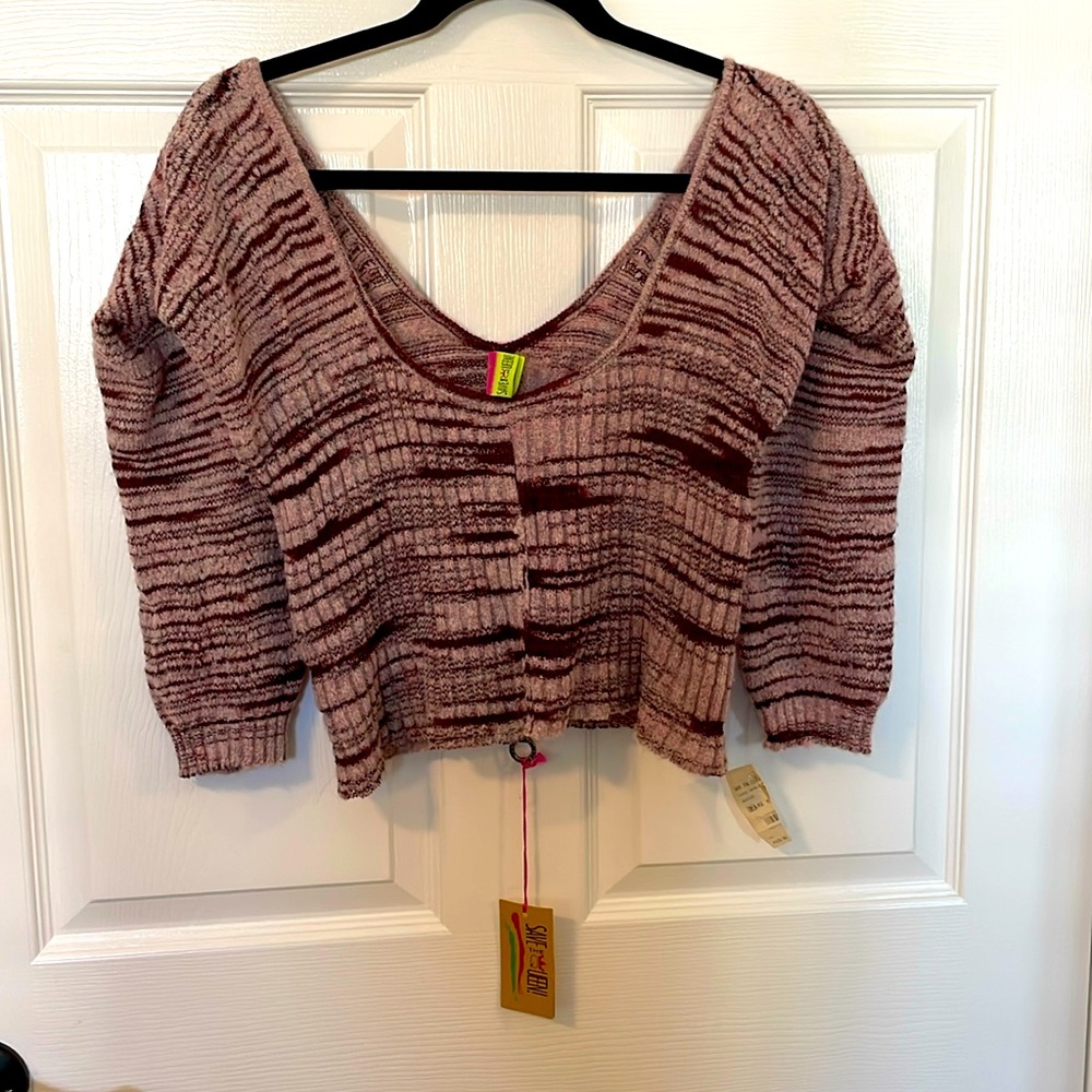 SAVE THE QUEEN CROPPED SWEATER LARGE NWT